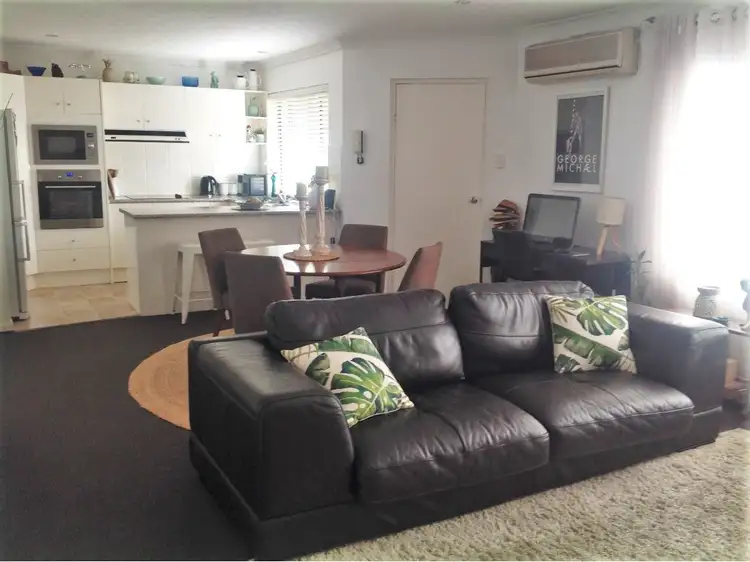 9/29 Imperial Parade, Labrador QLD 4215