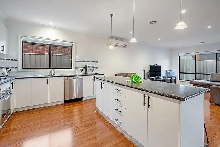 Fifth view of Homely house listing, 23 Discovery Close, Craigieburn VIC 3064