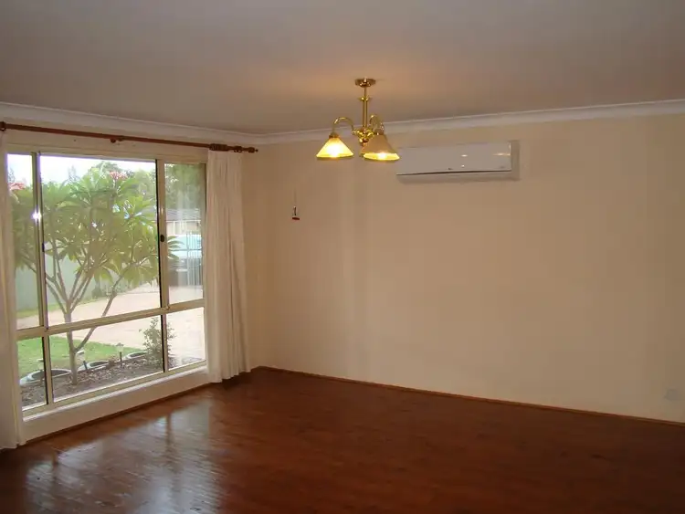 Second view of Homely house listing, 4 Paradise Close, Plumpton NSW 2761