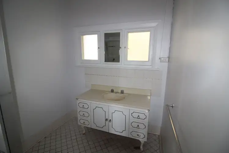 Fifth view of Homely house listing, 195 Fifteenth Street, Renmark SA 5341