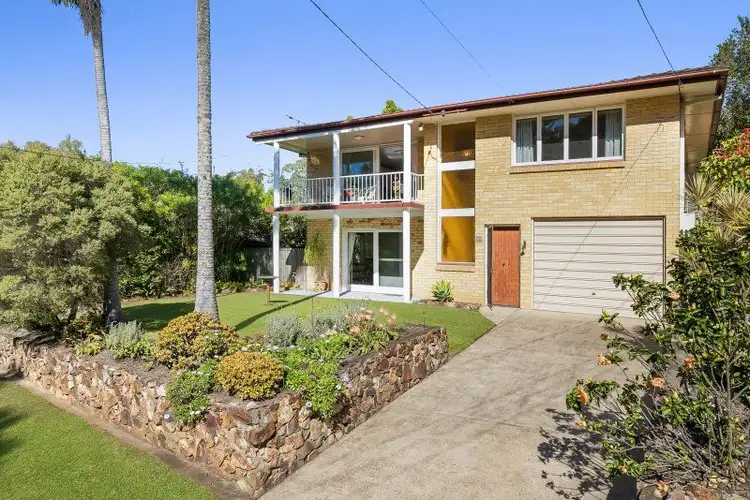 4 Glencarron Street, Kenmore QLD 4069