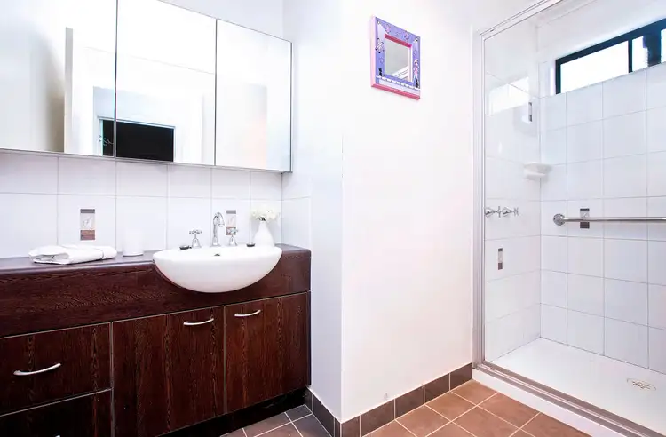 Fifth view of Homely unit listing, Unit 28, 65-73 Northern Highway (Sun River Home Park), Echuca VIC 3564