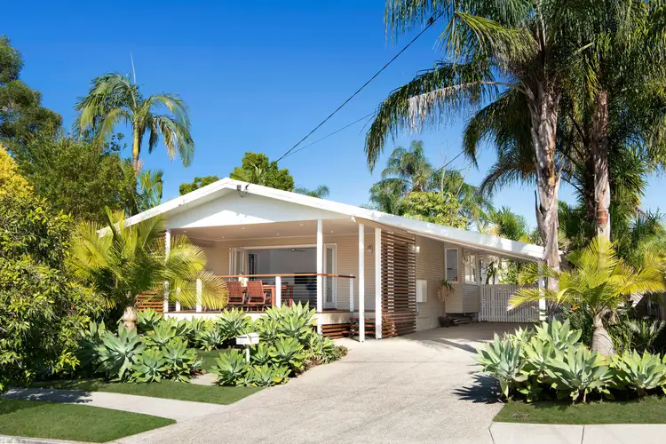 83 Hendren Street, Carina QLD 4152