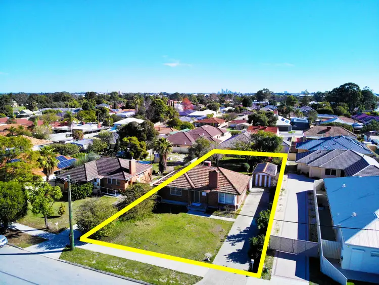 18 Donaldson Street, Queens Park WA 6107