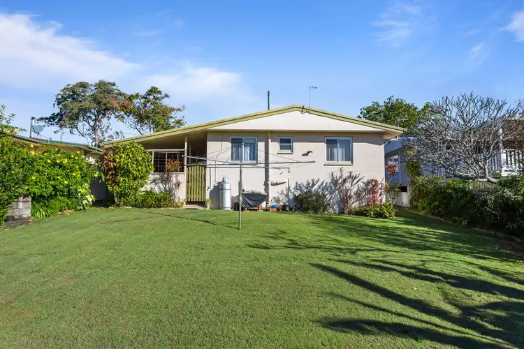 13 Nyora Street, Southport QLD 4215