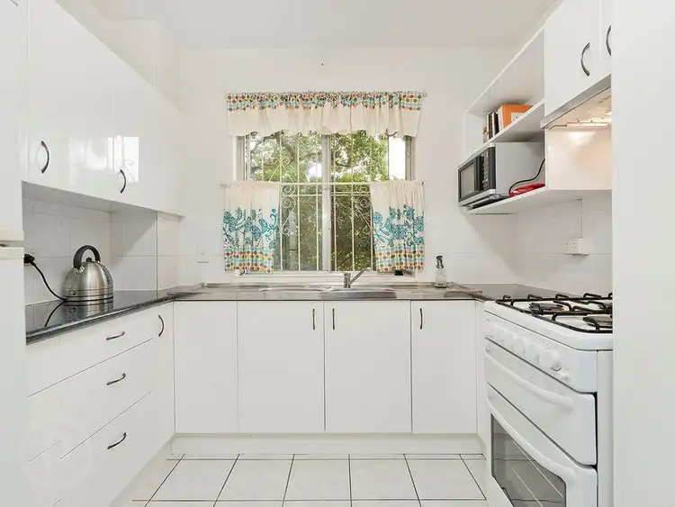 Fourth view of Homely unit listing, 4/28 Riverview Terrace, Hamilton QLD 4007