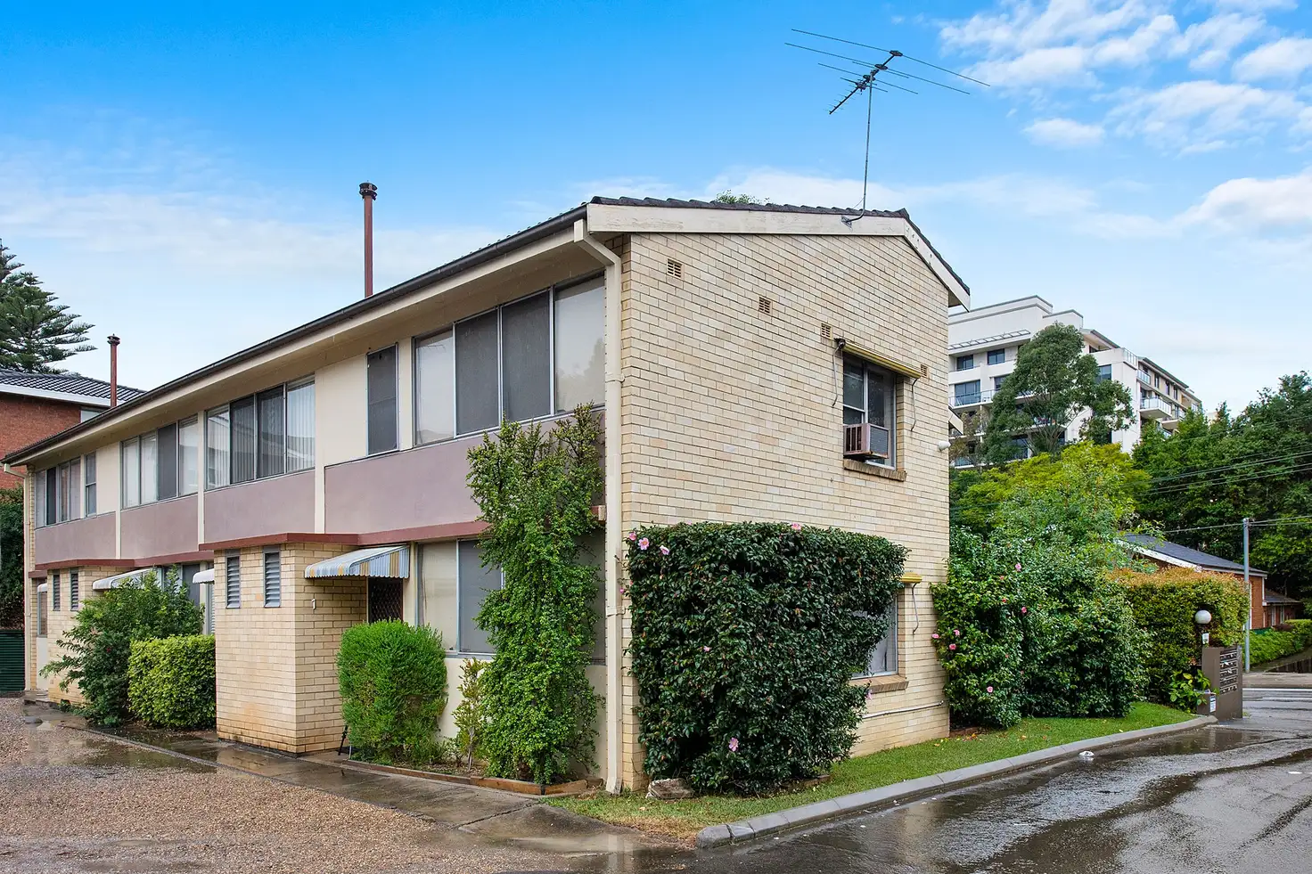 Main view of Homely townhouse listing, 1/21 Edgeworth David Avenue, Hornsby NSW 2077