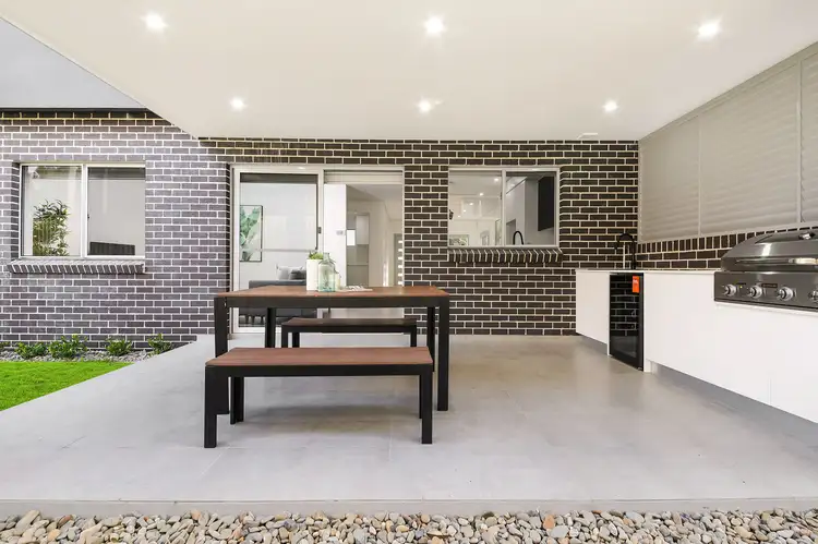 6 Toby Crescent, Panania NSW 2213