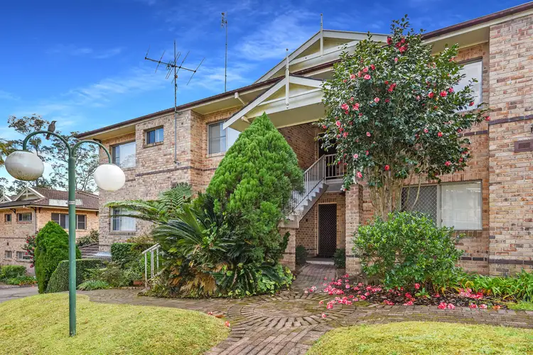 12-20 Kinarra Avenue