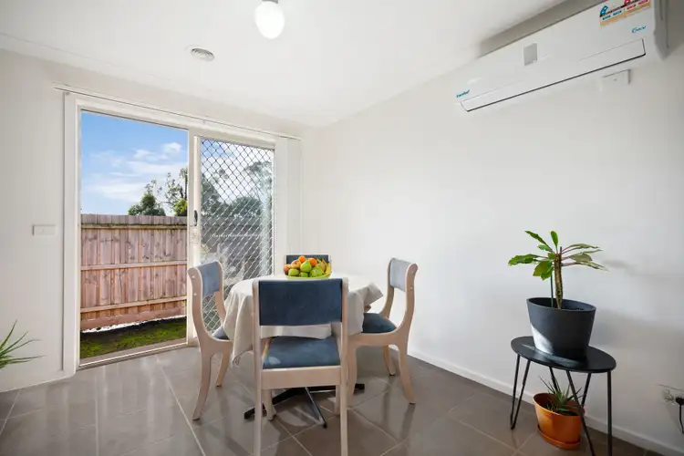 Sixth view of Homely unit listing, 31 Shakespeare Court, Drouin VIC 3818