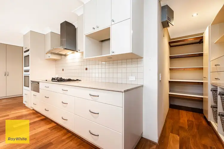 Fifth view of Homely house listing, 2 Rose Court, Lesmurdie WA 6076