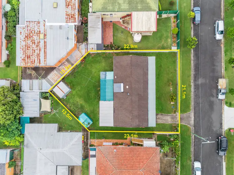 Second view of Homely house listing, 4 Lyric Street, Cannon Hill QLD 4170
