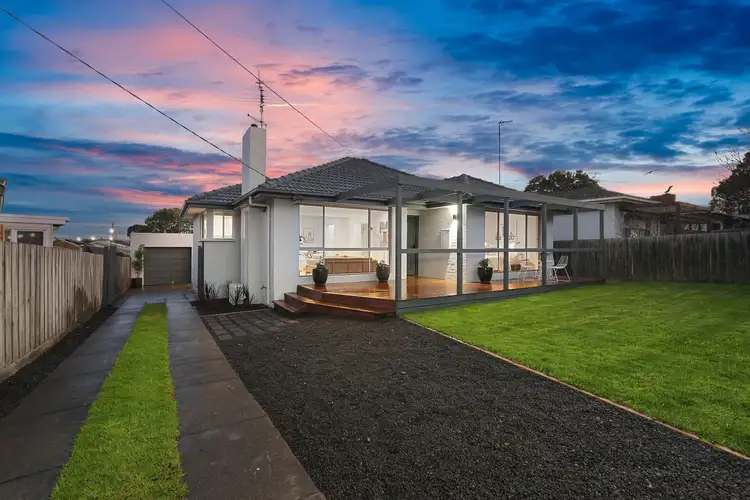11 Cambra Road, Belmont VIC 3216