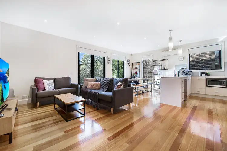 2/401 Highbury Road, Burwood VIC 3125
