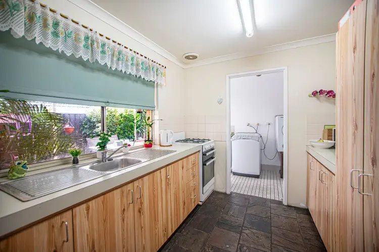 Fifth view of Homely house listing, 2/115 Armadale Road, Rivervale WA 6103