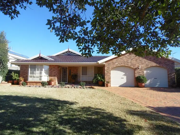 Main view of Homely house listing, 18 Jubilee Street, Parkes NSW 2870