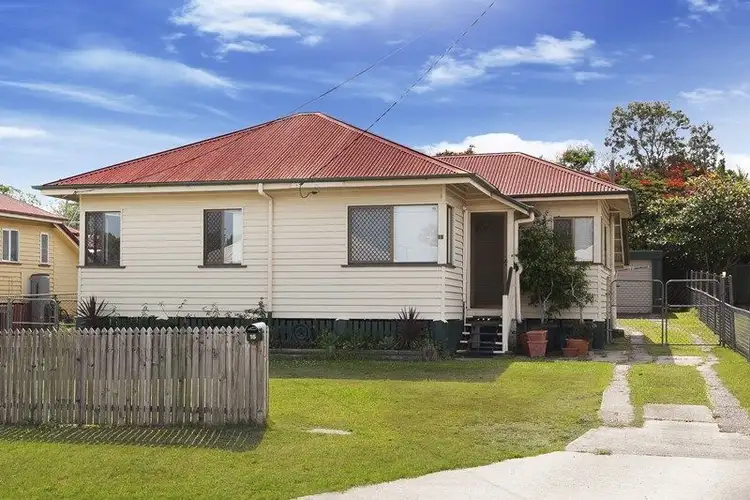 16 Hoolan Street, Stafford QLD 4053