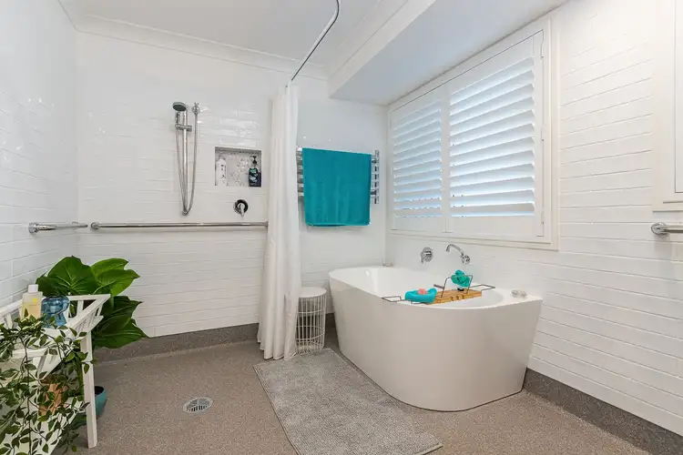 Seventh view of Homely house listing, 4 Radiata Place, Forest Lake QLD 4078