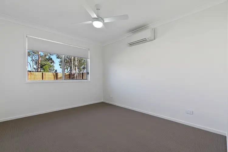 Sixth view of Homely unit listing, 1 & 2/4 Senor Avenue, Urangan QLD 4655