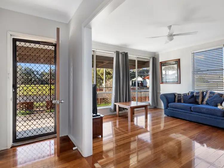 Third view of Homely house listing, 7 Graeme Court, Benalla VIC 3672