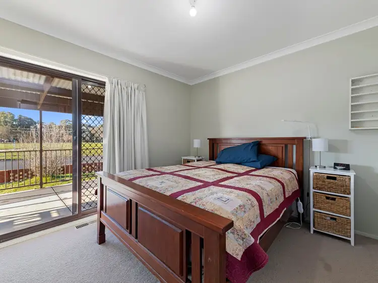 Fifth view of Homely house listing, 7 Graeme Court, Benalla VIC 3672