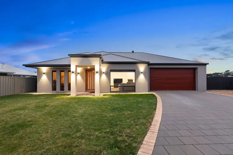 37 Pinehurst Drive, Worrolong SA 5291