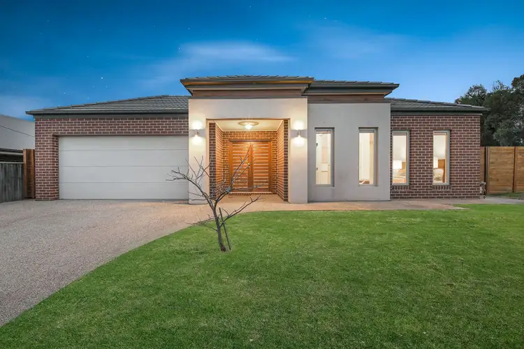 7 Dugan Court, Pakenham VIC 3810