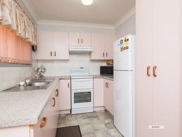 Fifth view of Homely house listing, 8 Sunset Drive, Gracemere QLD 4702