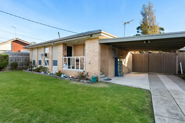 17 Wallowa Crescent, Frankston North VIC 3200