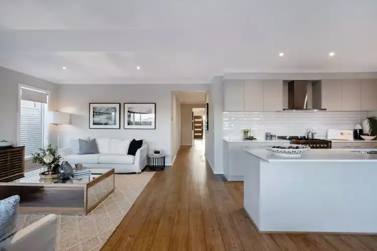 Fifth view of Homely house listing, 16 Nesting Vista, Craigieburn VIC 3064