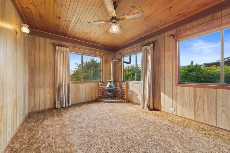 Fifth view of Homely house listing, 33 Woodlawn Drive, Budgewoi NSW 2262