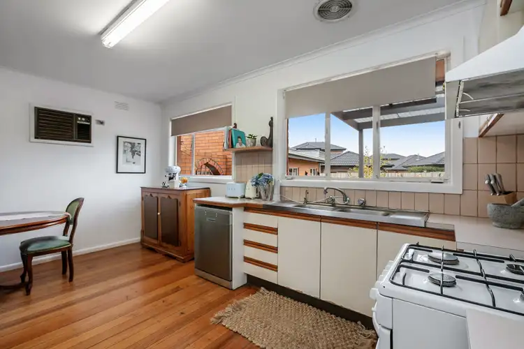 Fifth view of Homely house listing, 6 Ida Court, Reservoir VIC 3073