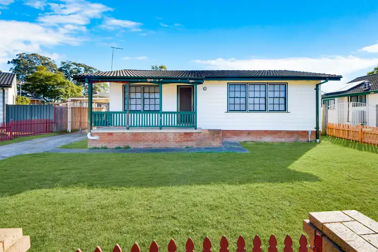 5 Falkiner Way, Airds NSW 2560