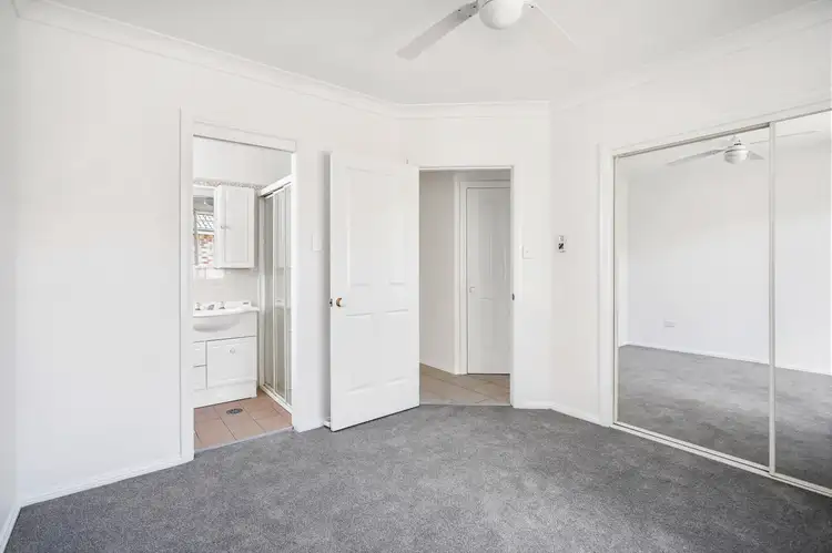 Sixth view of Homely villa listing, 3/3-5 Koonah Avenue, Blue Bay NSW 2261