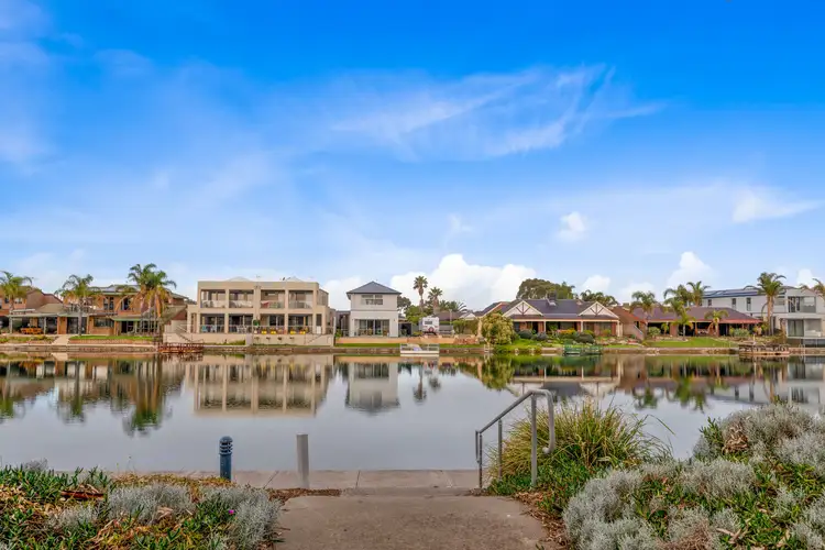 Main view of Homely townhouse listing, 2/5 Anglers Court, West Lakes Shore SA 5020