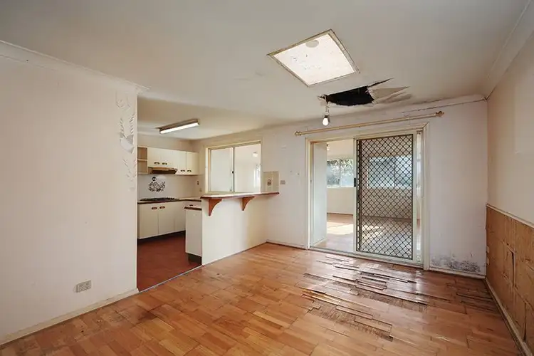 Fourth view of Homely house listing, 4 Harmony Close, Green Point NSW 2251