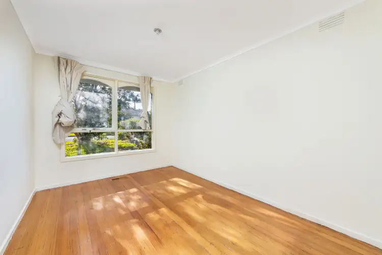 Sixth view of Homely house listing, 4 Daniel Court, Bundoora VIC 3083
