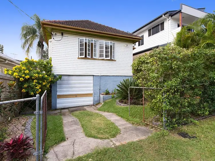 32 Burrai Street, Morningside QLD 4170