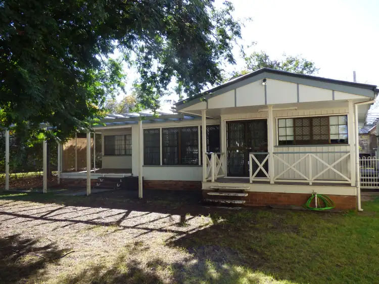 19 BALONNE Street, St George QLD 4487