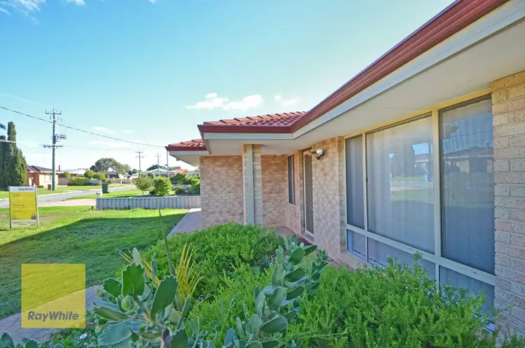 Fifth view of Homely house listing, 24 Seville Way, Orana WA 6330