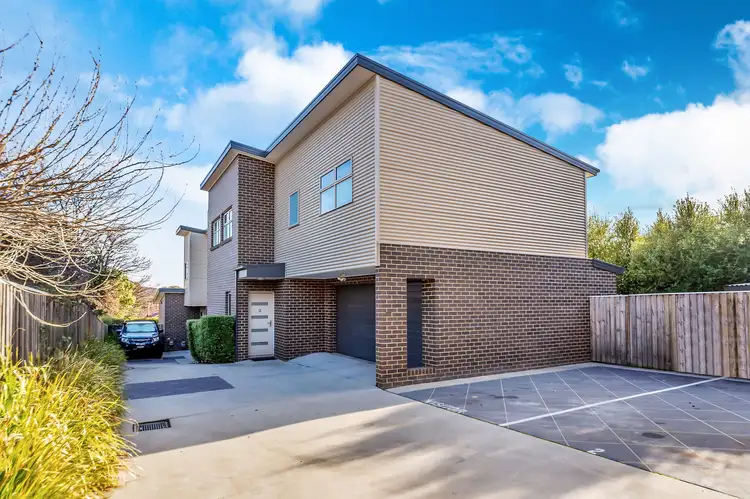 3/6 O'Neill Street, Queanbeyan East NSW 2620