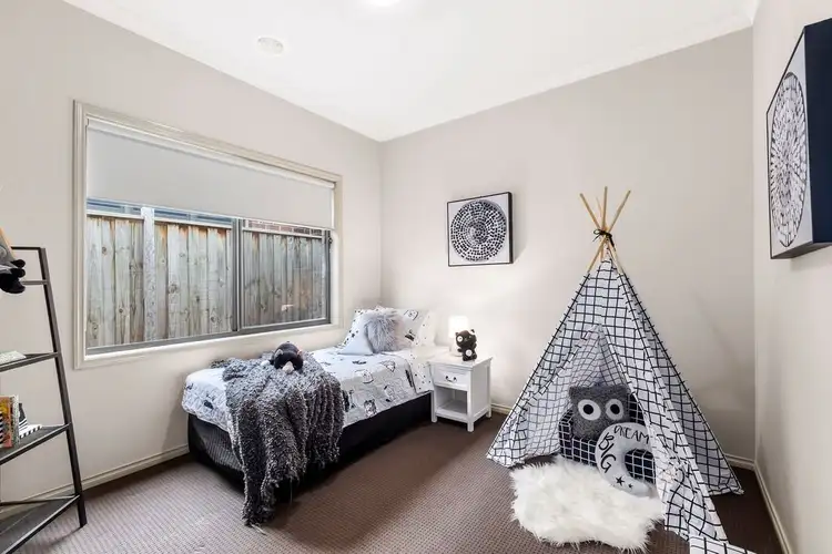 Fifth view of Homely house listing, 17 Collingrove Crescent, Doreen VIC 3754