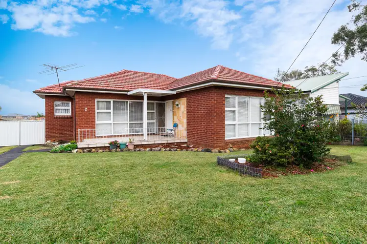2 Flinders Street, Fairfield West NSW 2165