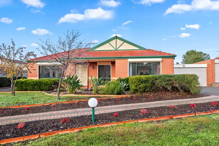 8/7 Regan Street, St Albans VIC 3021
