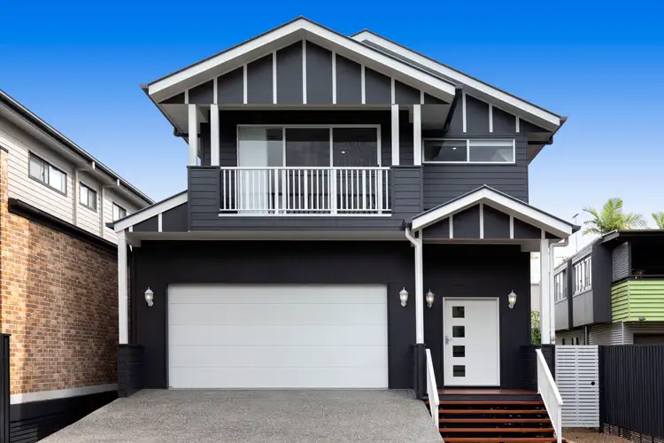14A Riding Road, Hawthorne QLD 4171
