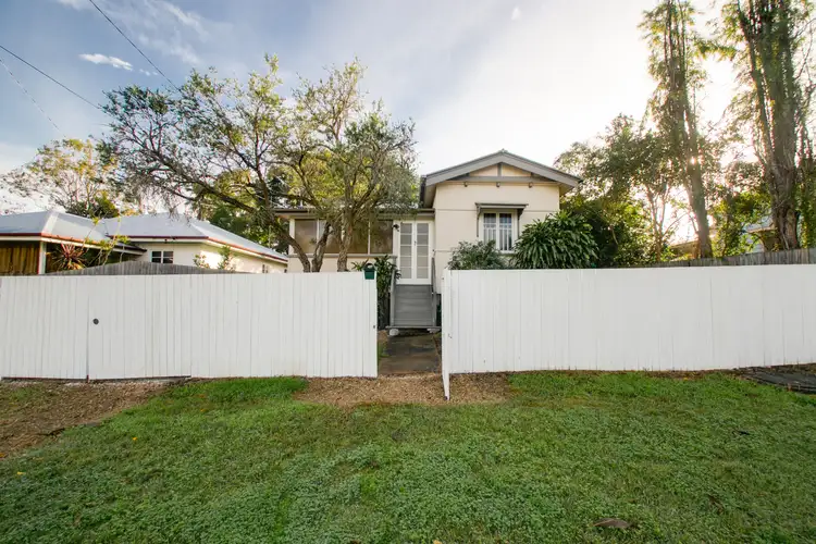 7 Park Street, Ipswich QLD 4305
