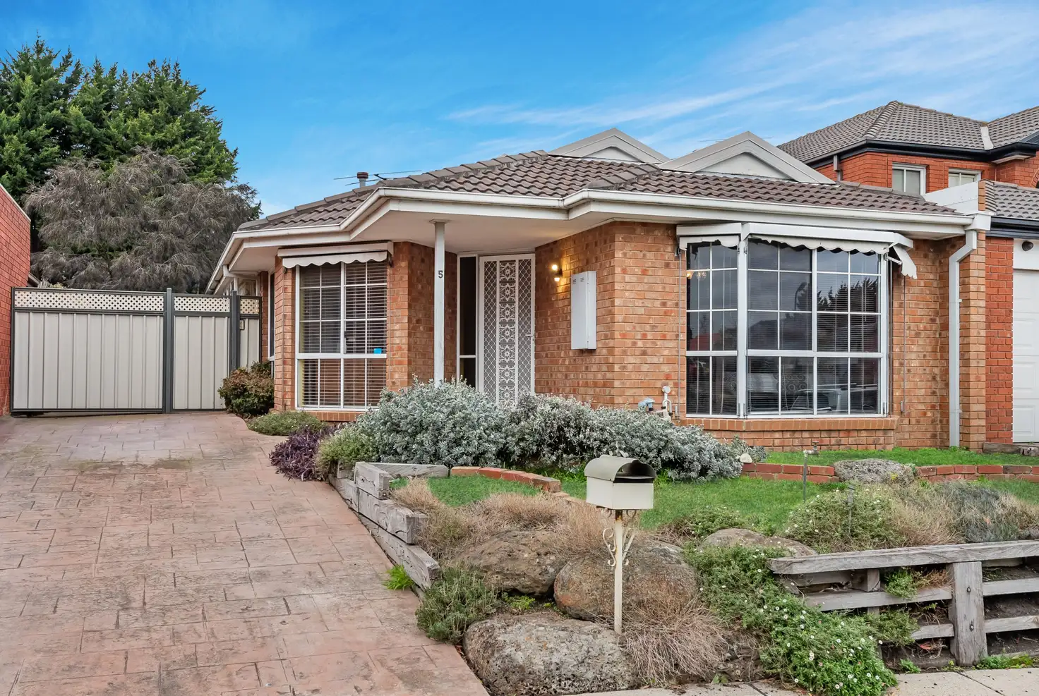 Main view of Homely house listing, 5 Perry Court, Roxburgh Park VIC 3064