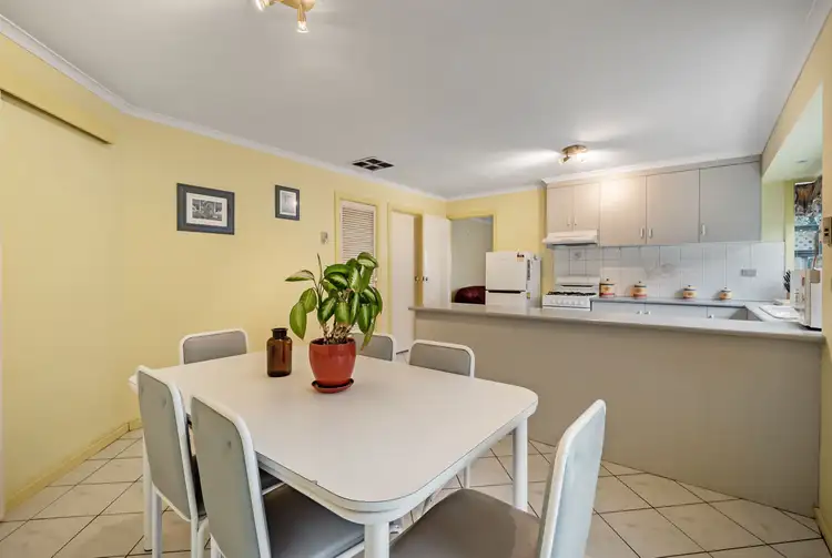 Fifth view of Homely house listing, 5 Perry Court, Roxburgh Park VIC 3064
