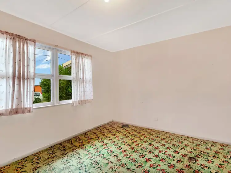 Sixth view of Homely house listing, 305 Adina Avenue, Bilinga QLD 4225