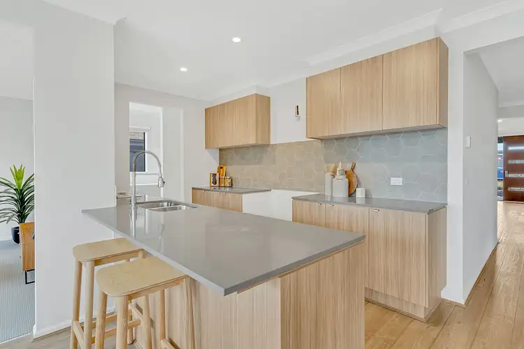 Third view of Homely house listing, 8 Nesting Vista, Craigieburn VIC 3064